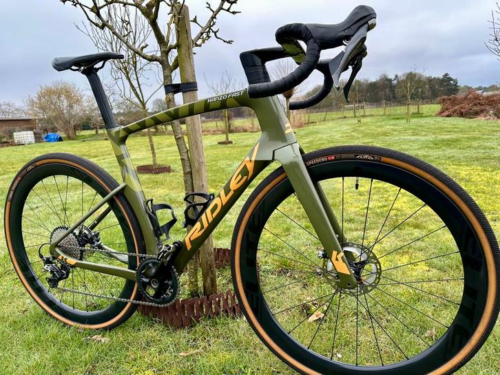 ridley kanzo fast mag weg aan 2000€., Vélos & Vélomoteurs, Vélos | Vélos de course, Comme neuf, Autres marques, Carbone, Enlèvement
