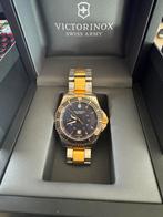 Victorinox swiss army, Handtassen en Accessoires, Horloges | Heren, Ophalen, Zo goed als nieuw