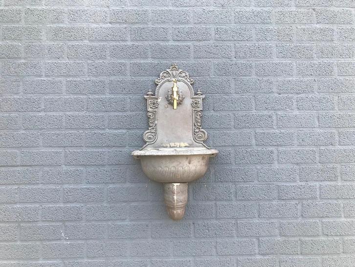 Fontaine murale, évier, en fonte brute, Jardin & Terrasse, Pièces d'eau & Fontaines, Fontaine, Fonte, Enlèvement ou Envoi
