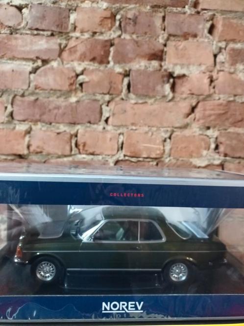 Mercedes 280ce (123) schaal 1/18 norev.
In nieuwstaat in ovp, Hobby en Vrije tijd, Modelauto's | 1:18, Zo goed als nieuw, Norev