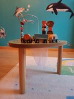 Houten activiteitentafel, Enlèvement