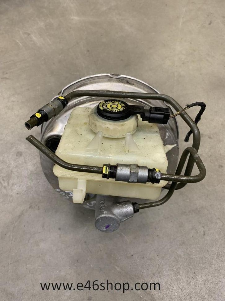 REMBEKRACHTIGER BMW E60 E61 530D 535D, Auto-onderdelen, Remmen en Aandrijving, BMW, Gebruikt, Ophalen of Verzenden