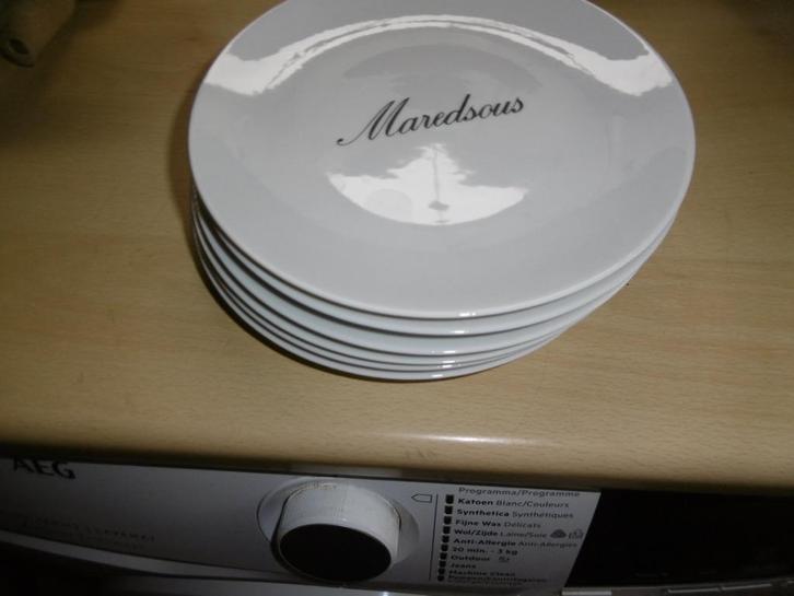 vintage 6 kaasbordjes met opschrift kaasnamen, nieuwstaat, Huis en Inrichting, Keuken | Servies, Zo goed als nieuw, Bord(en), Overige stijlen