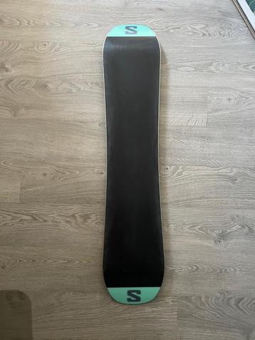 Snowboard met bindingen 130 cm, Sport en Fitness, Ophalen, Gebruikt, Bindingen