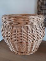 Stevige rieten mand met deksel, Huis en Inrichting, Ophalen, Mand
