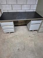 Metalen werkbank /werk tafel, Ophalen, Zo goed als nieuw