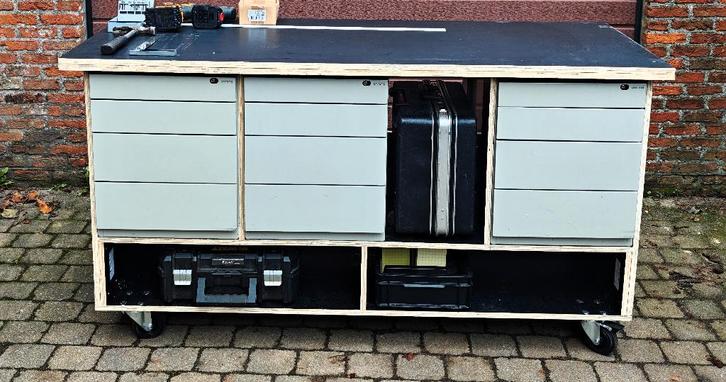 Houten werkbank met diepe stalen lades, Doe-het-zelf en Bouw, Werkbanken, Gebruikt, Ophalen