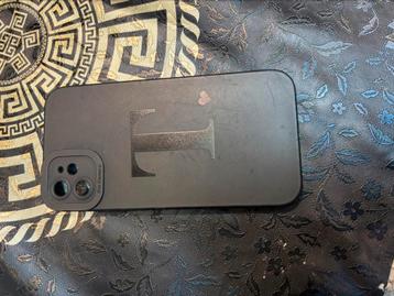 Lot de coque Iphone 11 dont une coque Rinoshield beschikbaar voor biedingen