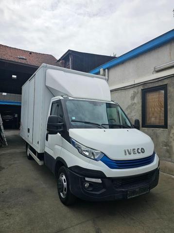 IVECO Daily 35C16 Box + Laadklep Lift (Automatique) 2,3L beschikbaar voor biedingen