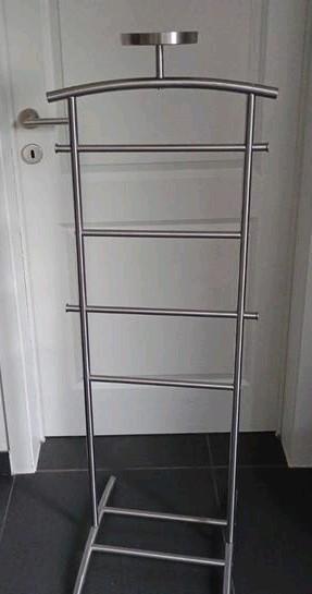 2x Dress boy, kledij hanger beschikbaar voor biedingen