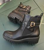 Nouvelles bottes noires pointure 38, Vêtements | Femmes, Chaussures, Neuf, Enlèvement ou Envoi, Boots et Botinnes, Noir