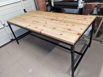 Tafel 180 x 100cm beschikbaar voor biedingen