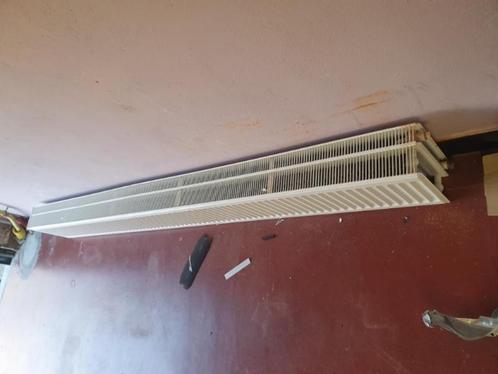 verwarming, Bricolage & Construction, Chauffage & Radiateurs, Utilisé, Radiateur, 500 à 800 watts, 30 à 80 cm, 150 cm ou plus