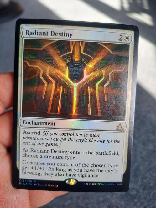 Radiant destiny foil 2018 NM/MINT Engels, Hobby en Vrije tijd, Verzamelkaartspellen | Magic the Gathering, Nieuw, Losse kaart