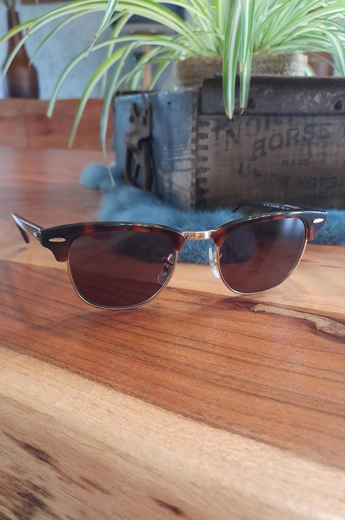 Rayban Clubmaster Classic op lichte sterkte, Handtassen en Accessoires, Zonnebrillen en Brillen | Heren, Zo goed als nieuw, Bril