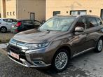 Mitsubishi outlander phev 4WD automaat, Auto's, Automaat, Outlander, Bruin, Leder en Stof