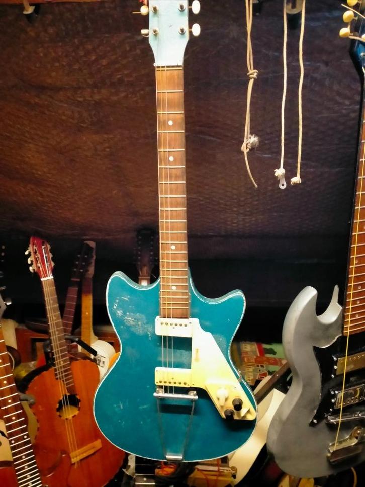 Egmond Manhattan, Muziek en Instrumenten, Snaarinstrumenten | Gitaren | Elektrisch, Gebruikt, Solid body, Overige merken, Ophalen of Verzenden