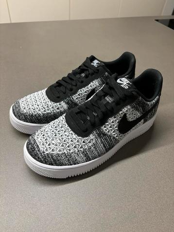 Nike Air Force 1 Knitted 2.0 42 beschikbaar voor biedingen