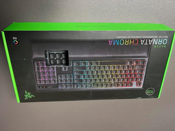 Razer Ornata Chroma, Computers en Software, Toetsenborden, Gebruikt, Azerty, Bedraad, Gaming toetsenbord, Ophalen