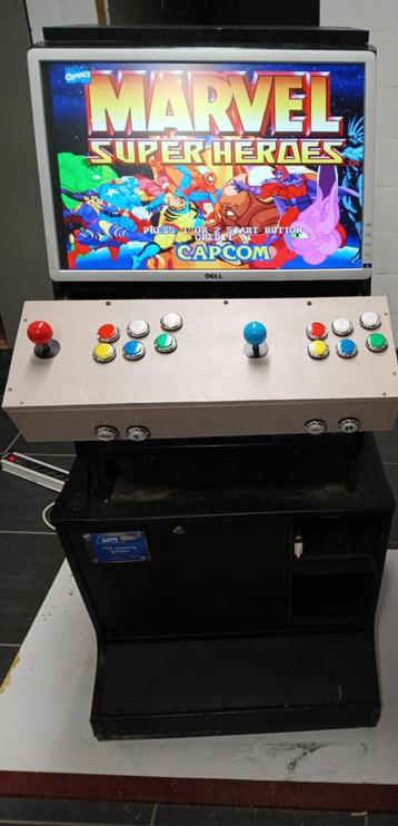 super joker arcade kast 22inch scherm!! 8800games two player beschikbaar voor biedingen