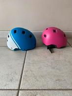 2 fietshelmen, oxelo per stuk 5€, Ophalen, Zo goed als nieuw