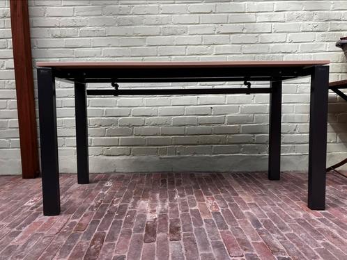 Universele tafel met kabelgoot  merk Gispen Nederland, Huis en Inrichting, Tafels | Bijzettafels, Zo goed als nieuw, Ophalen