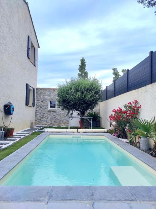 Villa à vendre à 25 minutes des Baux de Provence, Immo, Buitenland, Frankrijk, Woonhuis, Dorp