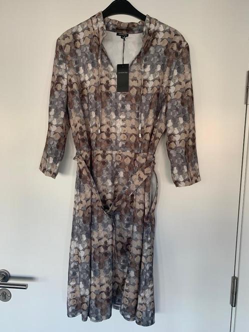 Caroline Biss Jurk - Nieuw maat 42 met label en prijskaartje, Kleding | Dames, Jurken, Nieuw, Maat 42/44 (L), Beige, Ophalen of Verzenden