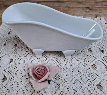 Klein porseleinen badje op pootjes, Royal houseware beschikbaar voor biedingen