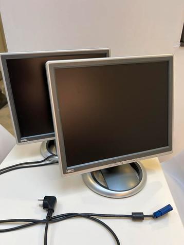 2 LCD computermonitors HKC beschikbaar voor biedingen