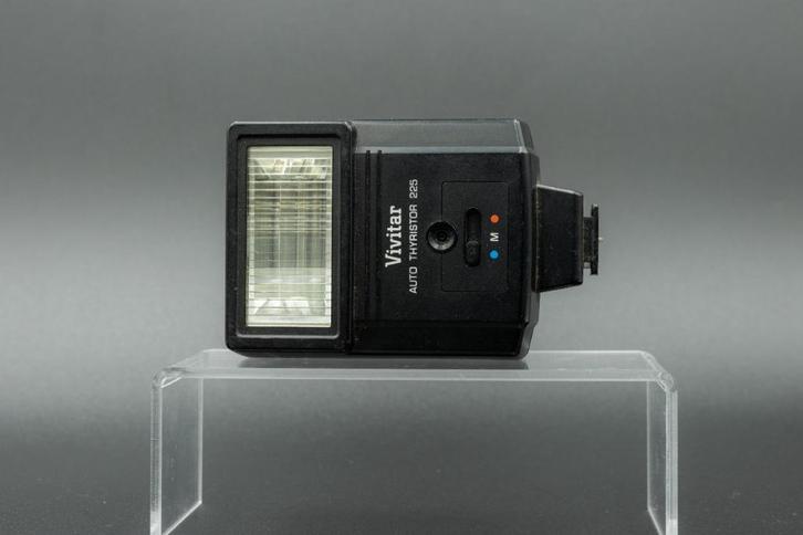 Vivitar Auto Thyristor 225 Flash, Audio, Tv en Foto, Foto | Flitsers, Zo goed als nieuw, Ophalen of Verzenden
