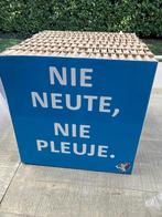 Poef in karton nie neute, nie pleuje, Enlèvement, Utilisé