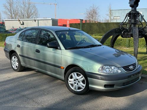Toyota Avensis 1.6 Benzine, Auto's, Toyota, Bedrijf, Te koop, Avensis, Benzine, Berline, 5 deurs, Handgeschakeld, Zilver of Grijs