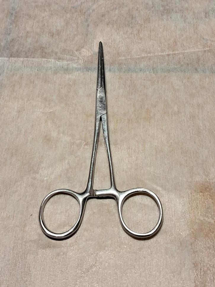 Hemostatische of arteriële tang, Diversen, Verpleegmiddelen, Gebruikt, Ophalen of Verzenden