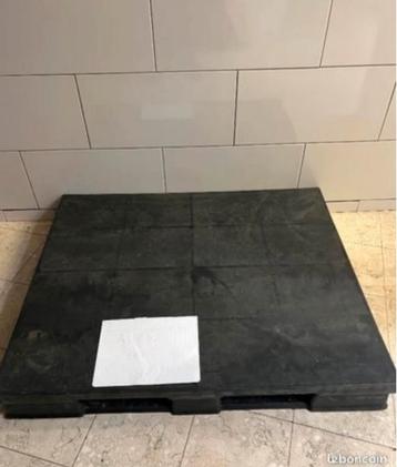 Pallet 120/120 voedselstandaarden beschikbaar voor biedingen