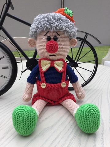 Clown Nokkli ( handwerk - amigurumi) beschikbaar voor biedingen