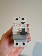 Differentieelschakelaar vynckier GE 63A / 300mA, Doe-het-zelf en Bouw, Ophalen, Gebruikt, Schakelaar
