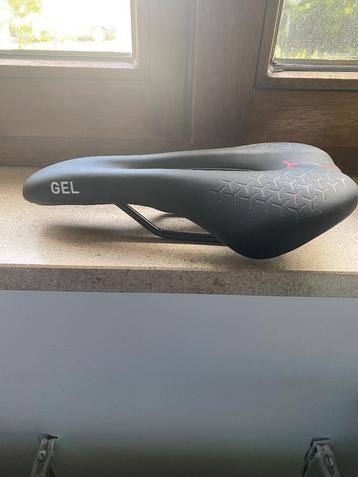 Selle de velo de route en Gel beschikbaar voor biedingen