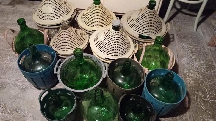 Mandflessen, Verzamelen, Wijnen, Zo goed als nieuw, Ophalen