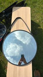 Leuke spiegel met zwarte rand, Huis en Inrichting, Woonaccessoires | Spiegels, Rond, Zo goed als nieuw, Ophalen