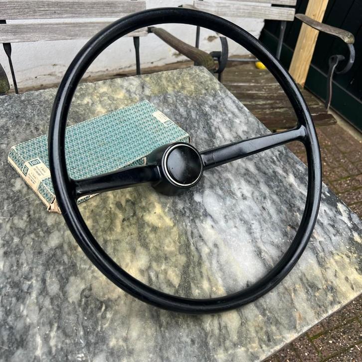 Volant standard VW 74- Beetle Kubel, Autos : Divers, Accessoires de voiture, Utilisé, Enlèvement ou Envoi