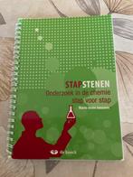 Stapstenen - onderzoek in de chemie stap voor stap, Boeken, Ophalen of Verzenden, Zo goed als nieuw, Overige niveaus, Marie-Jossée Janssens