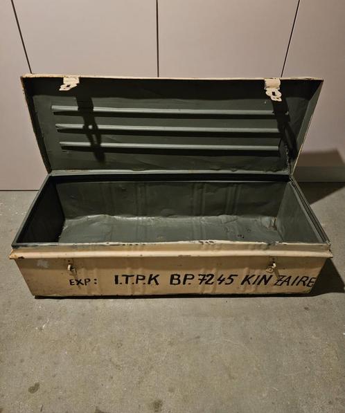 Vintage metalen koffer/kist - legerkoffer, Antiek en Kunst, Antiek | Overige Antiek, Ophalen