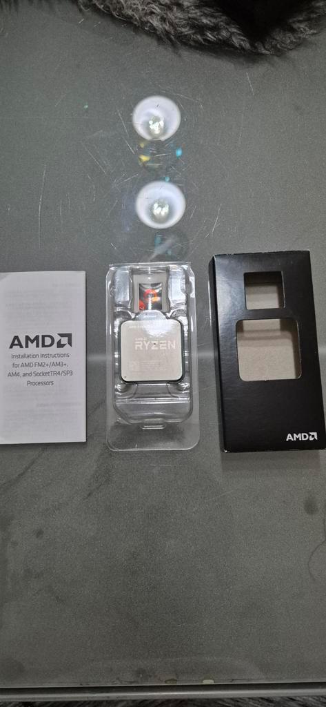 AMD Ryzen 7 2700X [RGB], Computers en Software, Processors, Gebruikt, 8-core, 4 Ghz of meer, Ophalen