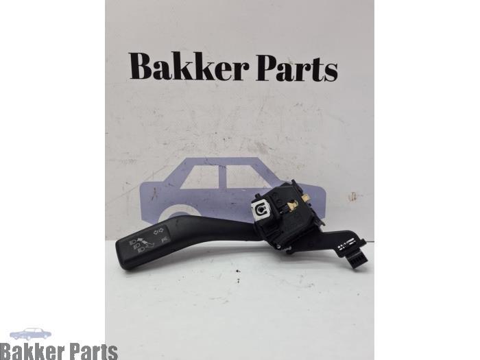 Commutateur feu clignotant d'un Volkswagen Golf, Autos : Pièces & Accessoires, Tableau de bord & Interrupteurs, Volkswagen, Utilisé