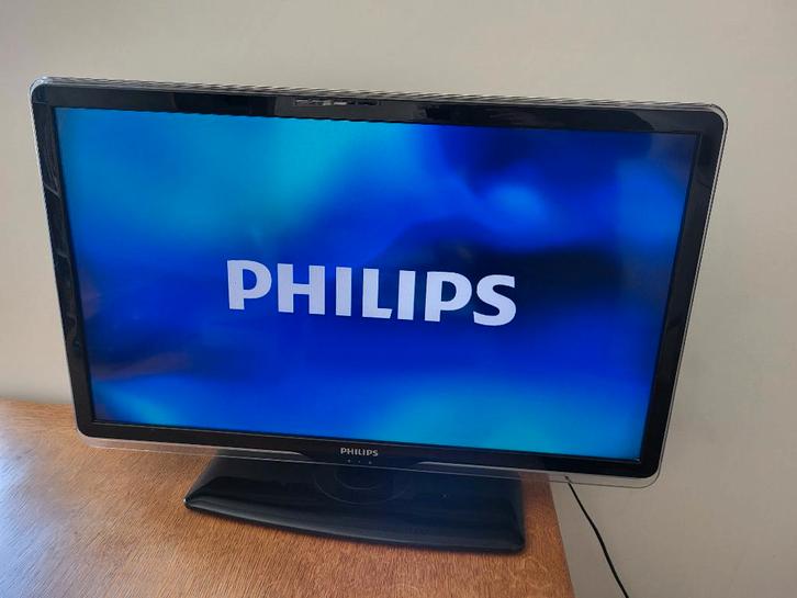 Philips LCD TV 32" met ambilight, Audio, Tv en Foto, Televisies, Gebruikt, LCD, 80 tot 100 cm, Full HD (1080p), Philips, 100 Hz