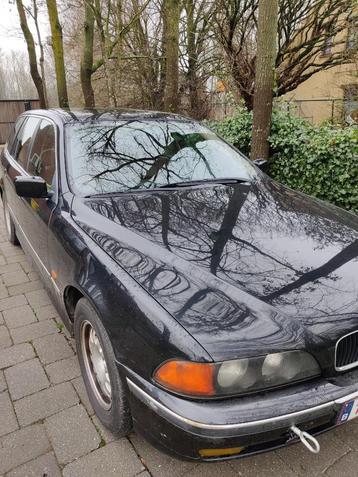 bmw 520i 1998 in onderdelen te koop  beschikbaar voor biedingen
