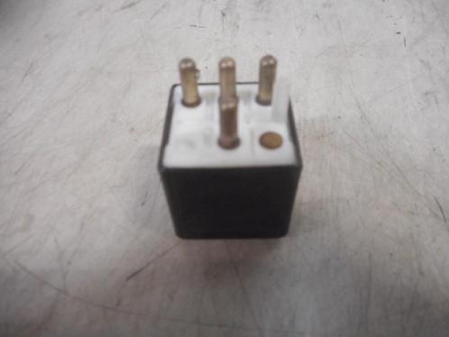 RELAIS Mercedes-Benz 190 (W201) (0015426819), Auto-onderdelen, Elektronica en Kabels, Mercedes-Benz, Gebruikt
