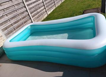 Intex zwembad met gratis afdekzeil beschikbaar voor biedingen