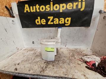 Ruitensproeiertank voor van een Peugeot 107 beschikbaar voor biedingen